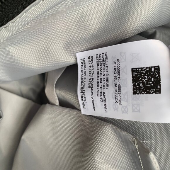 Arc'teryx Heliad 15 Backpack - Black - Picture 12 of 13